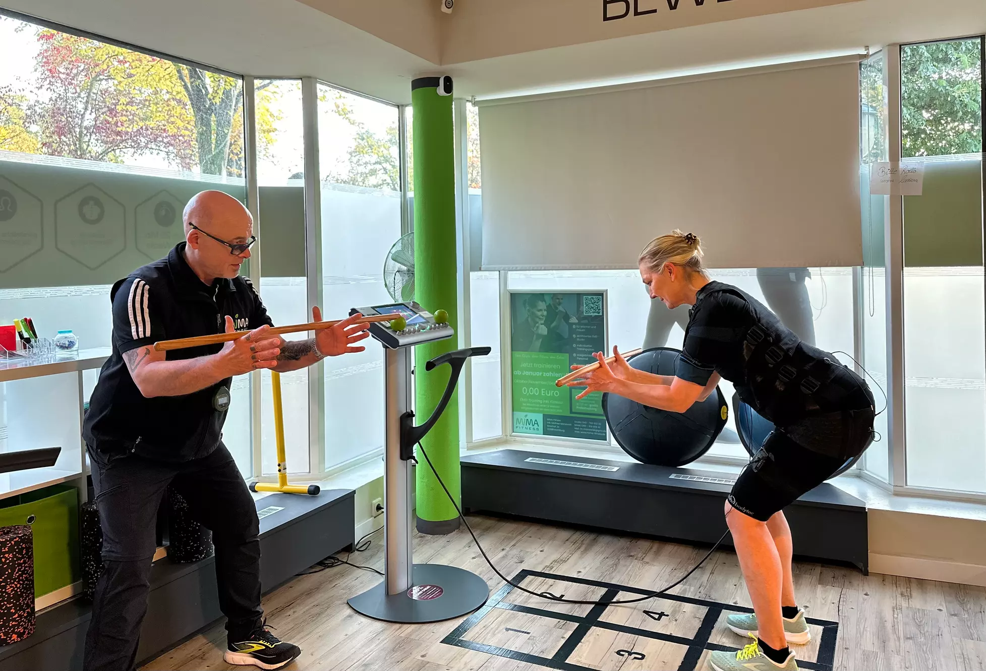 EMS-Training & Faszien-Behandlung