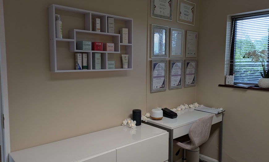 Image 2: Up to 35% Off on Massage - Swedish at Luminess