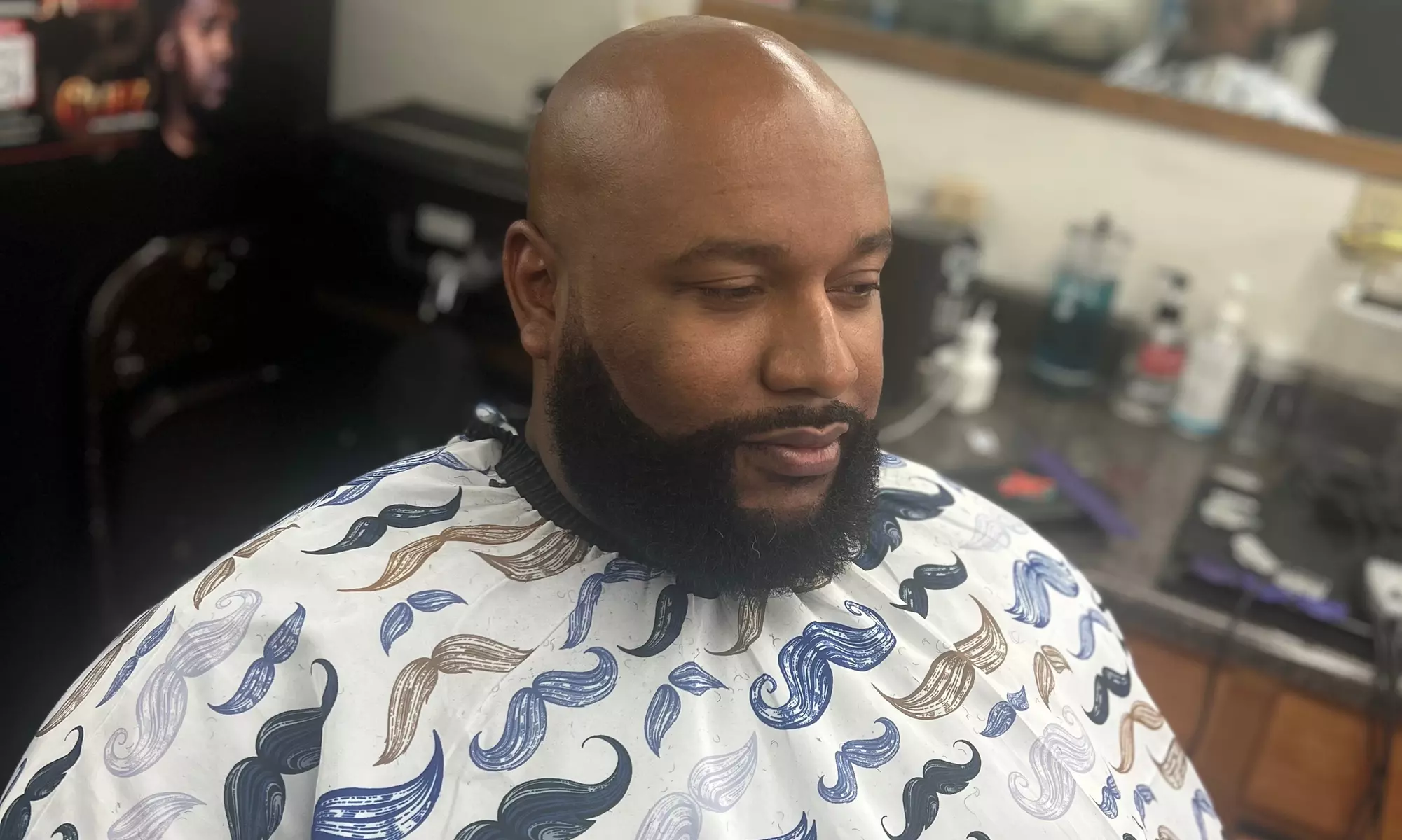 Upgrade Your Style with a Men's Haircut and Style
