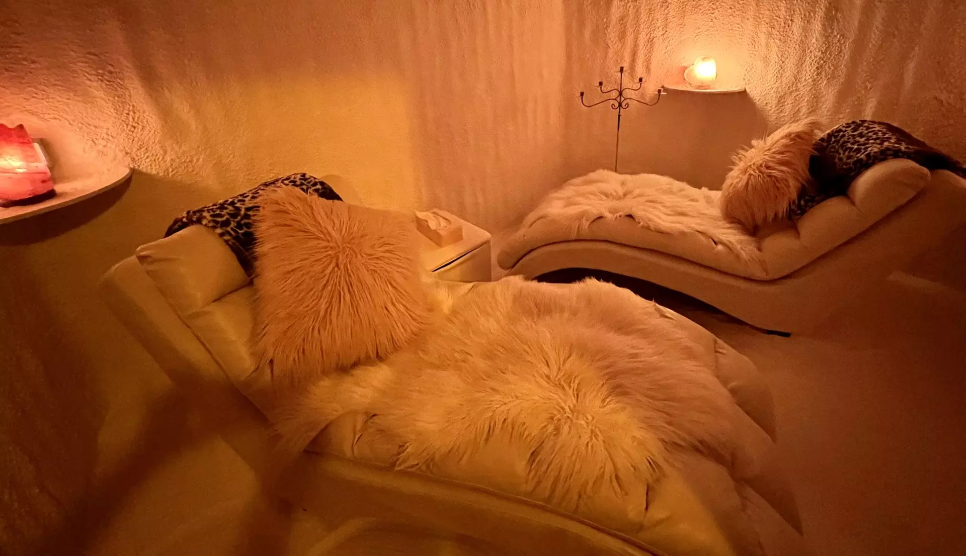 One ($26), Two ($50) or Three Salt Therapy Sessions ($75) at The Salt Room Perth (Up to $100 Value) - Primary Image