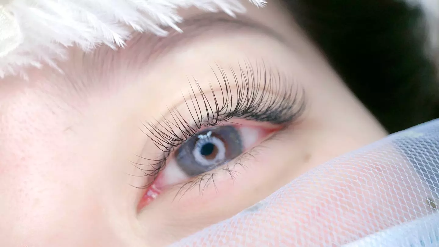 Enhance Your Look with Classic Eyelash Extensions