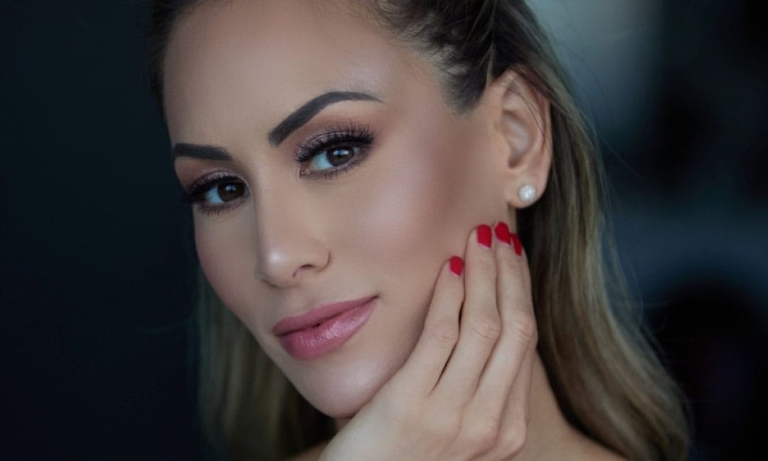 Rejuvenate Your Skin with a Deep Cleansing Facial