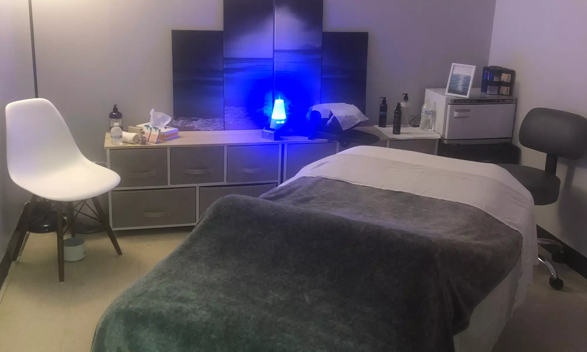 60-Minute Swedish Massage with Ad-On Hot stone and Aromatherapy at BP Wellness Massage Therapy ( Up to 25% Off) - Second Medium