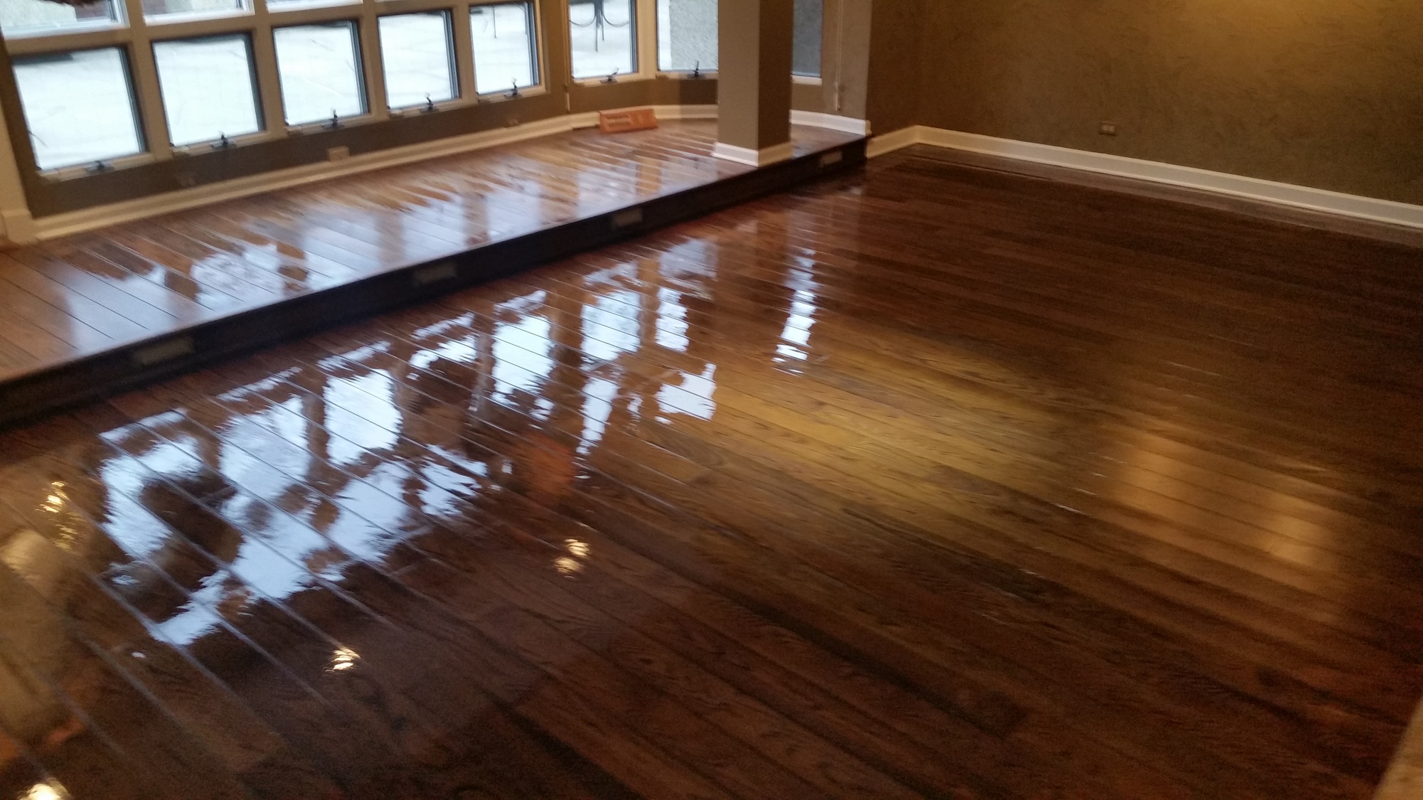 Expert Hardwood Floor Cleaning – Great Deals