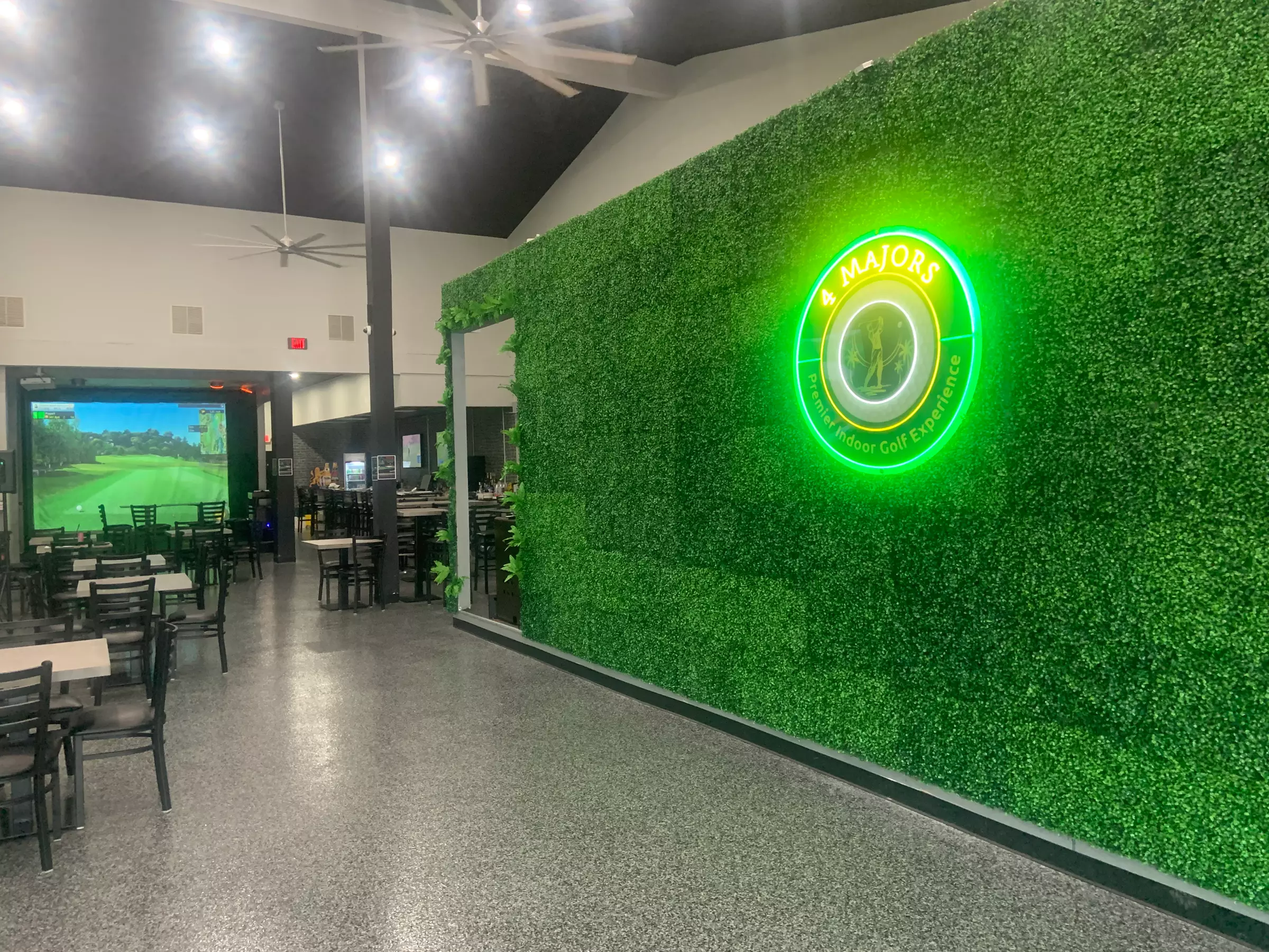 Up to 25% Off on Indoor Golf at 4 Majors LLC - Primary Image