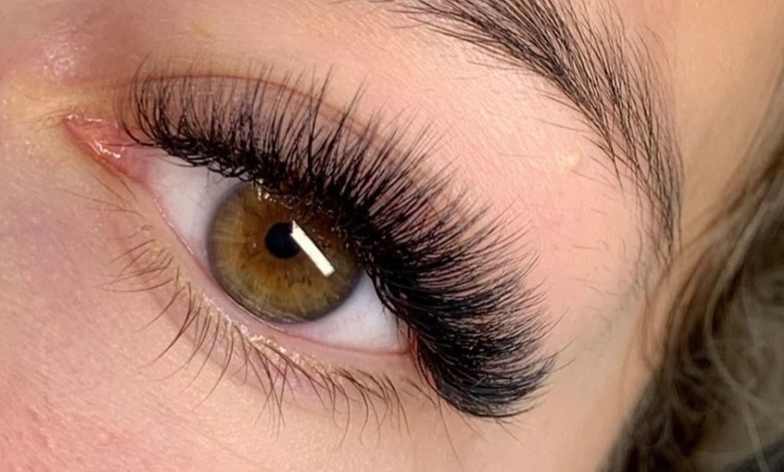 Image 2: Up to 48% Off on Eyelash Extensions at Pink Lashes