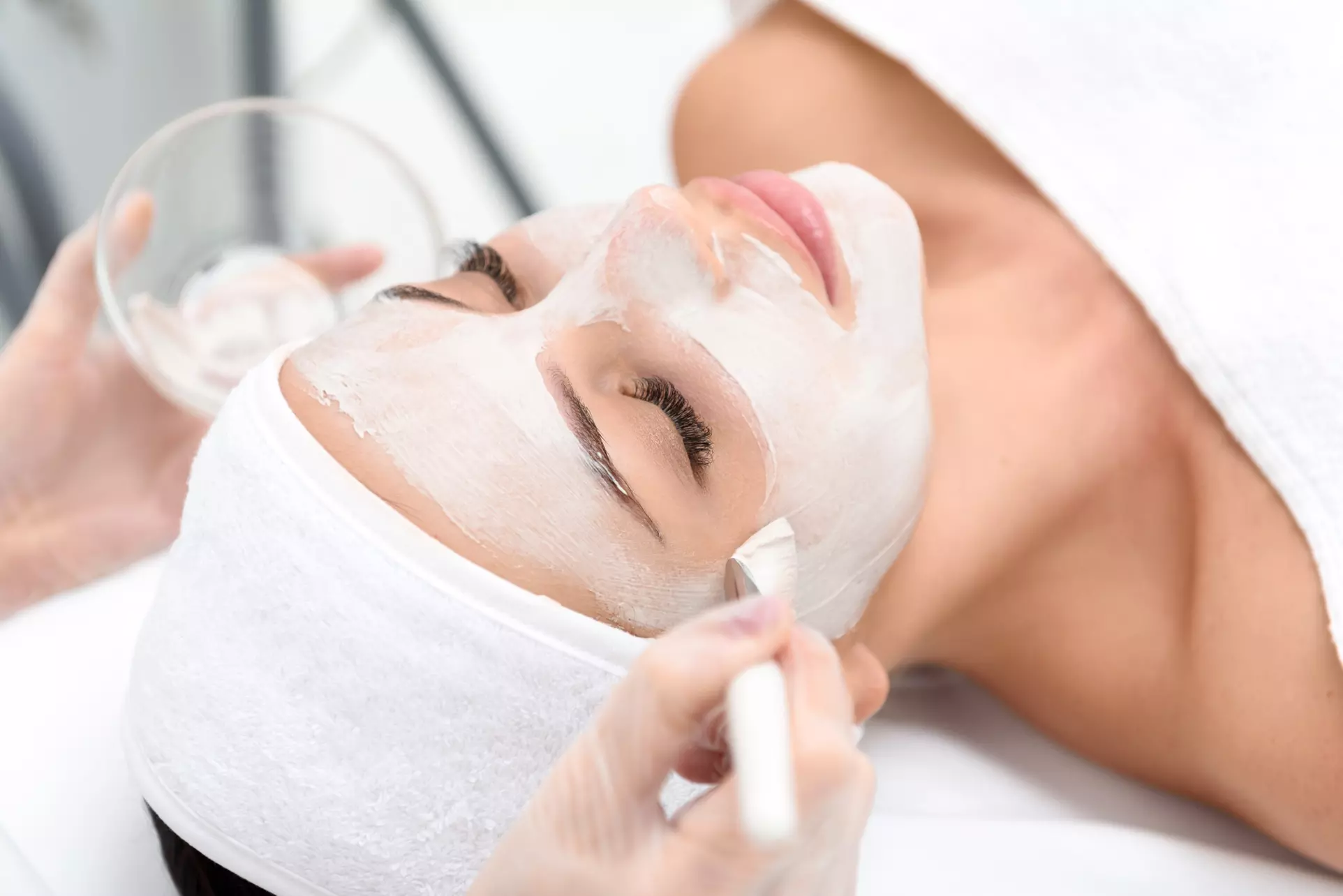 Up to 45% Off on Classic Facial at Alluna Skin Care - Primary Image