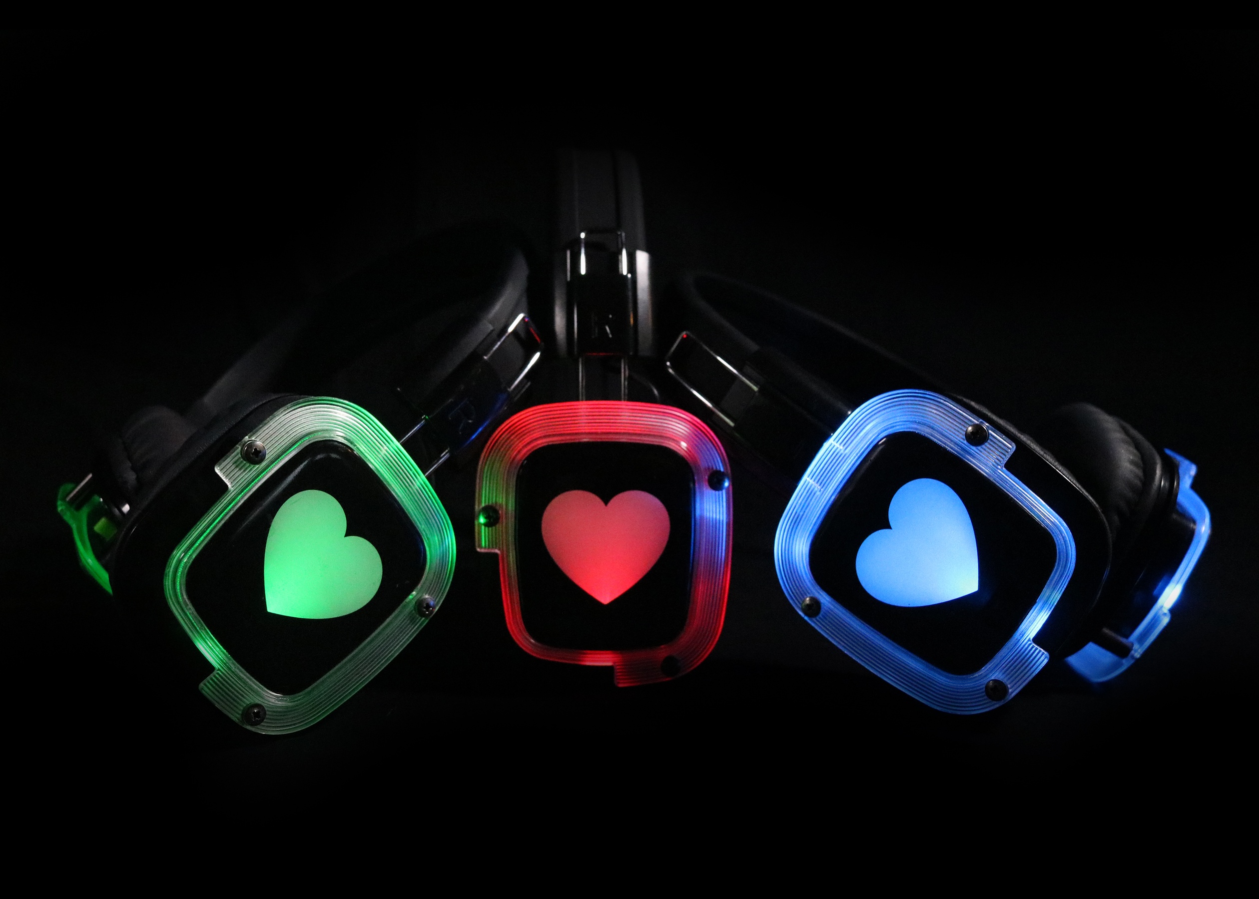 Rent 50 or 100 Headphones for an Interactive Sound Experience