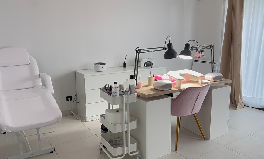 Image 2: Beauté des ongles au style russe à Soisy-sous-Montmorency