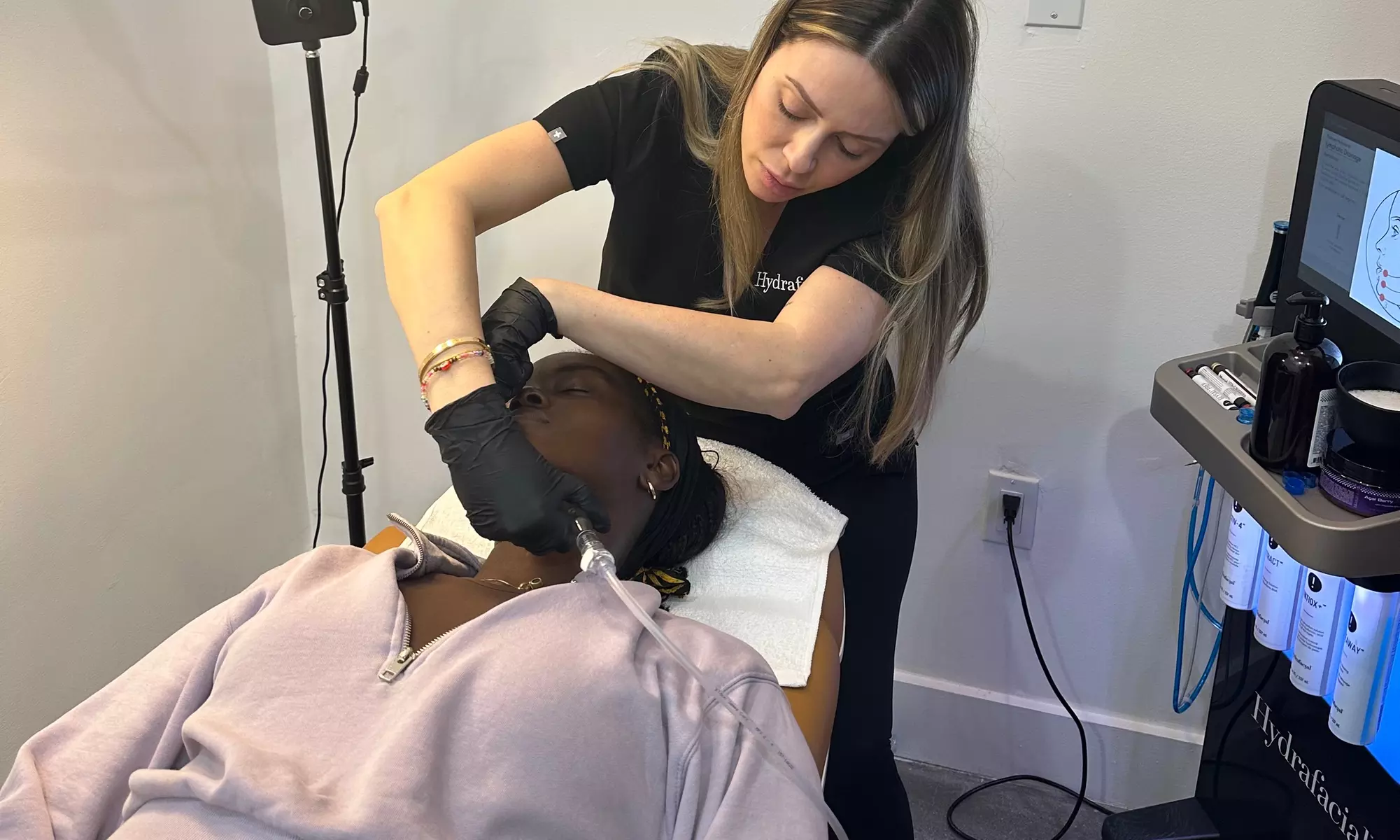 Up to 55% Off on One or Two Official HydraFacials at ProSkin Aesthetics and Laser Co - Primary Image