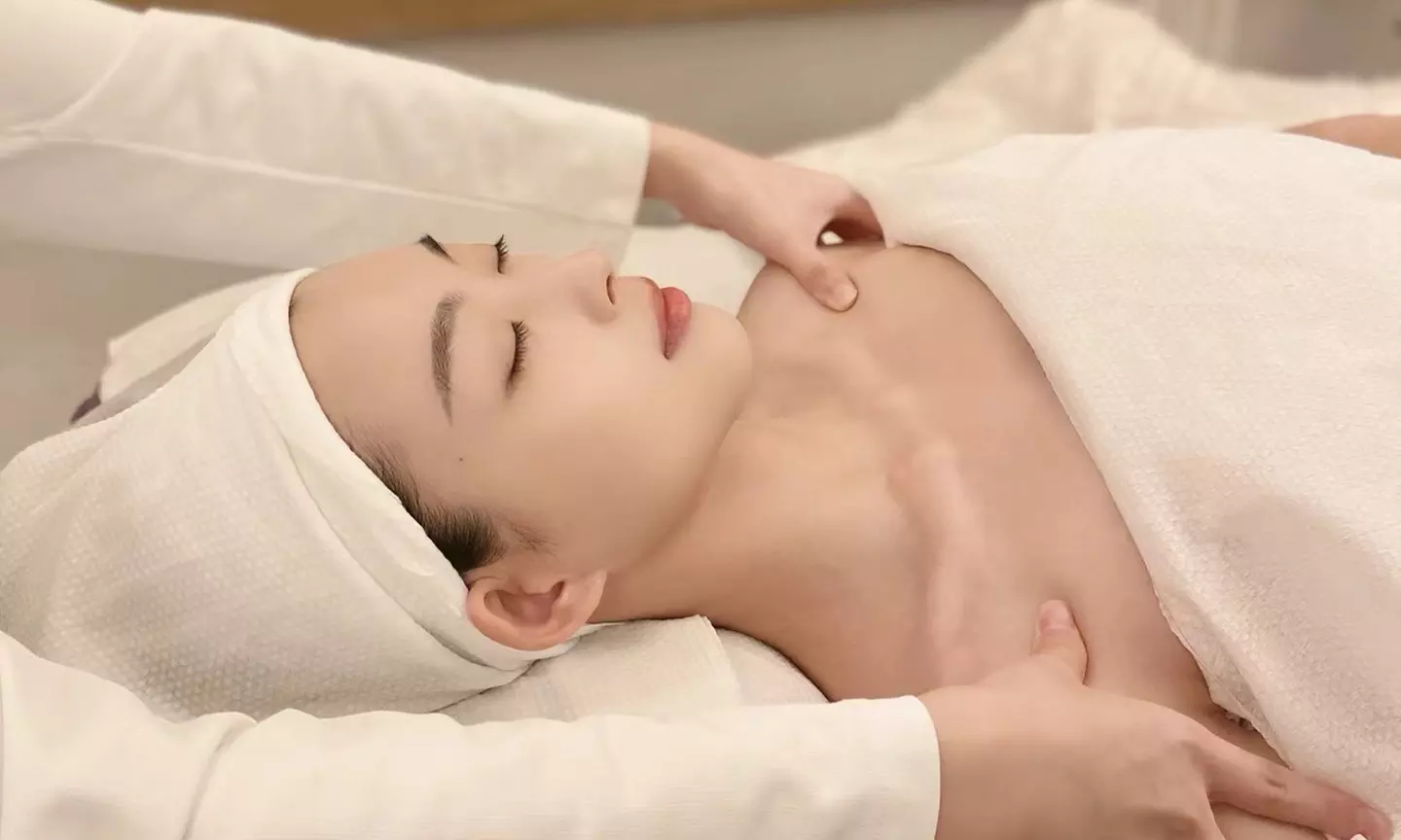 Up to 35% Off on Facial at FenFen Beauty