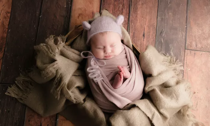 Newborn, Bump or Bump to Baby Photoshoot with 9x7 Framed Images