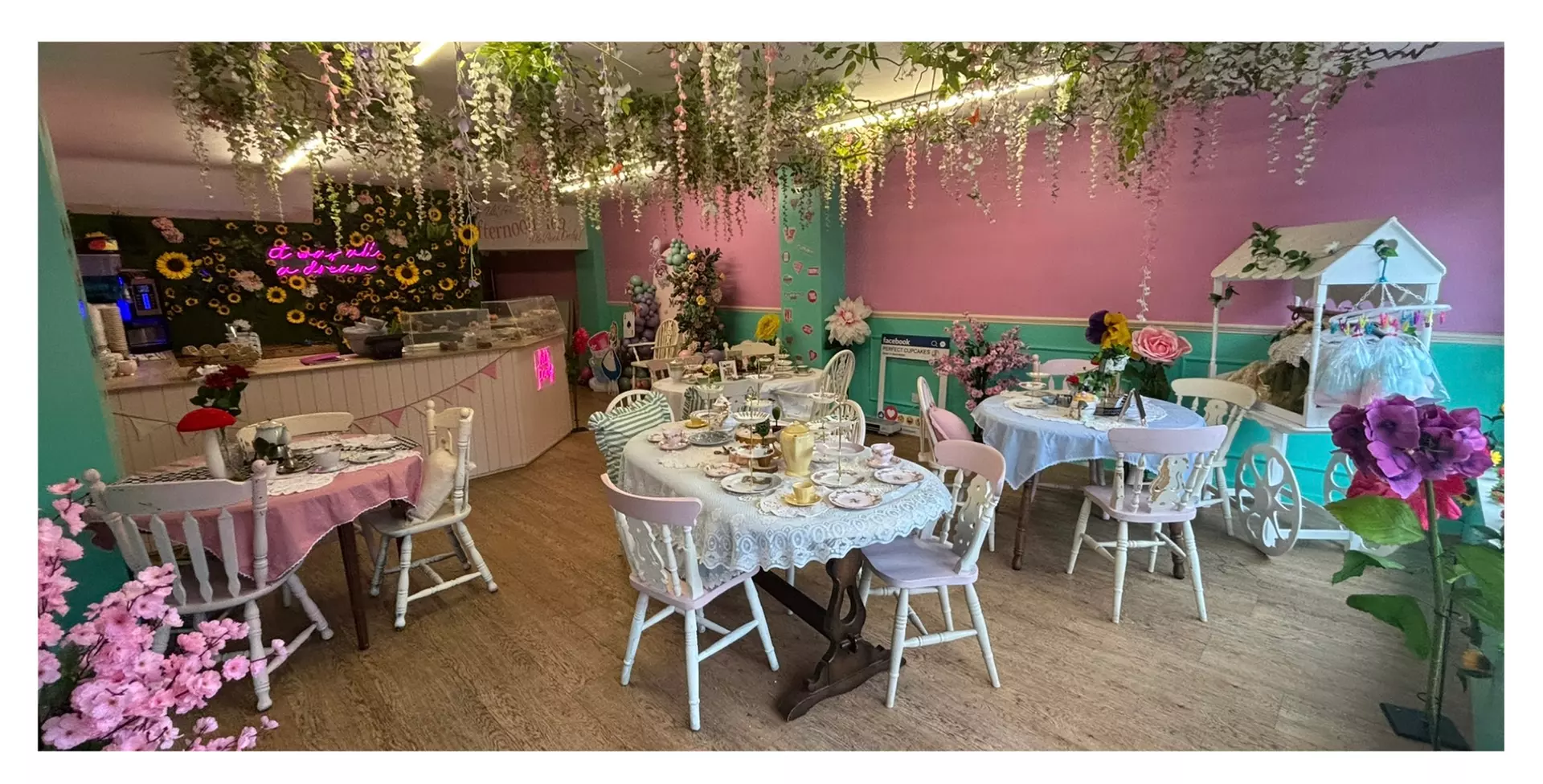 Up to 28% Off on Afternoon Tea at Perfect Cupcakes