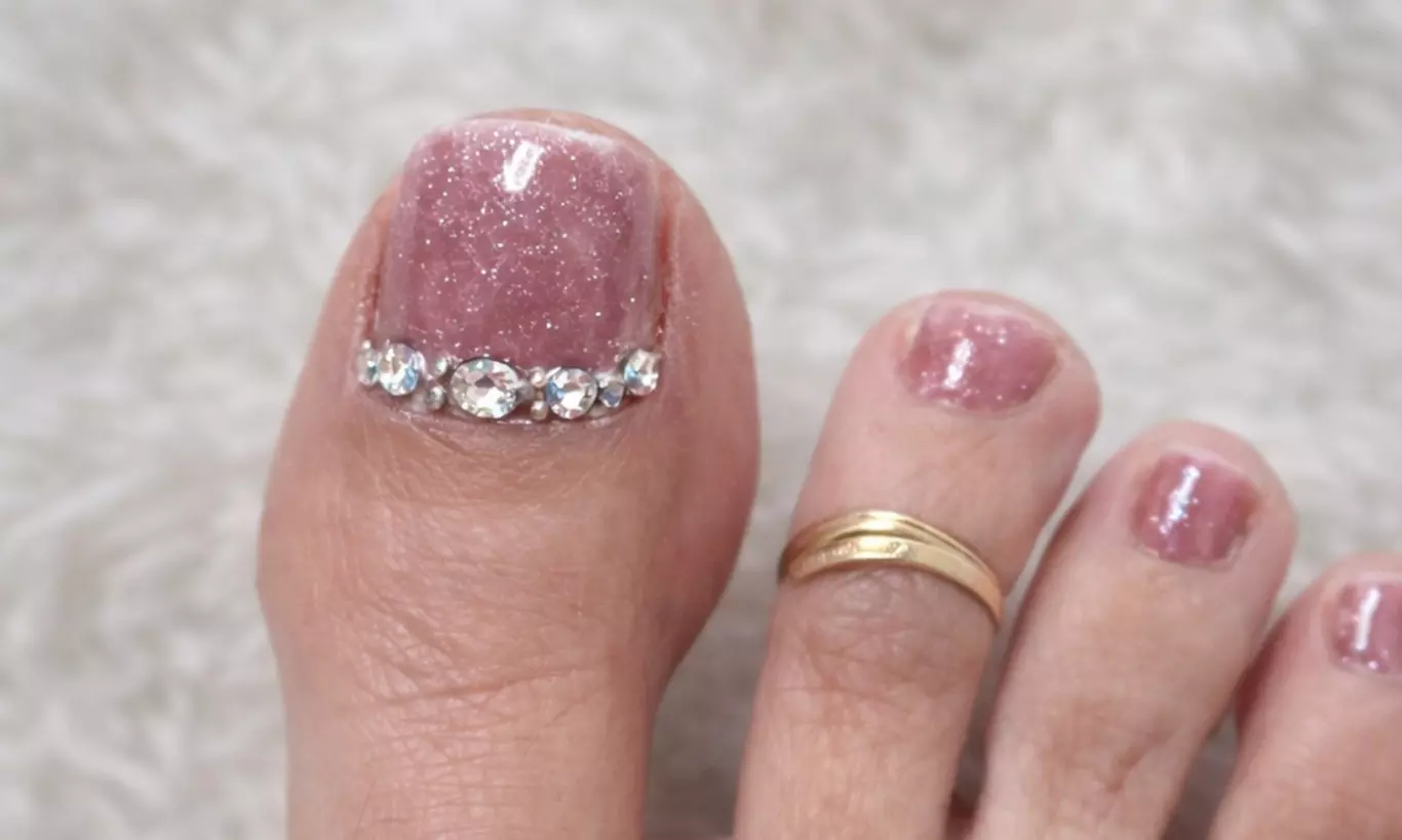 Professional Nail Care: Gel-X, Acrylic, Manicures & Spa Pedicures