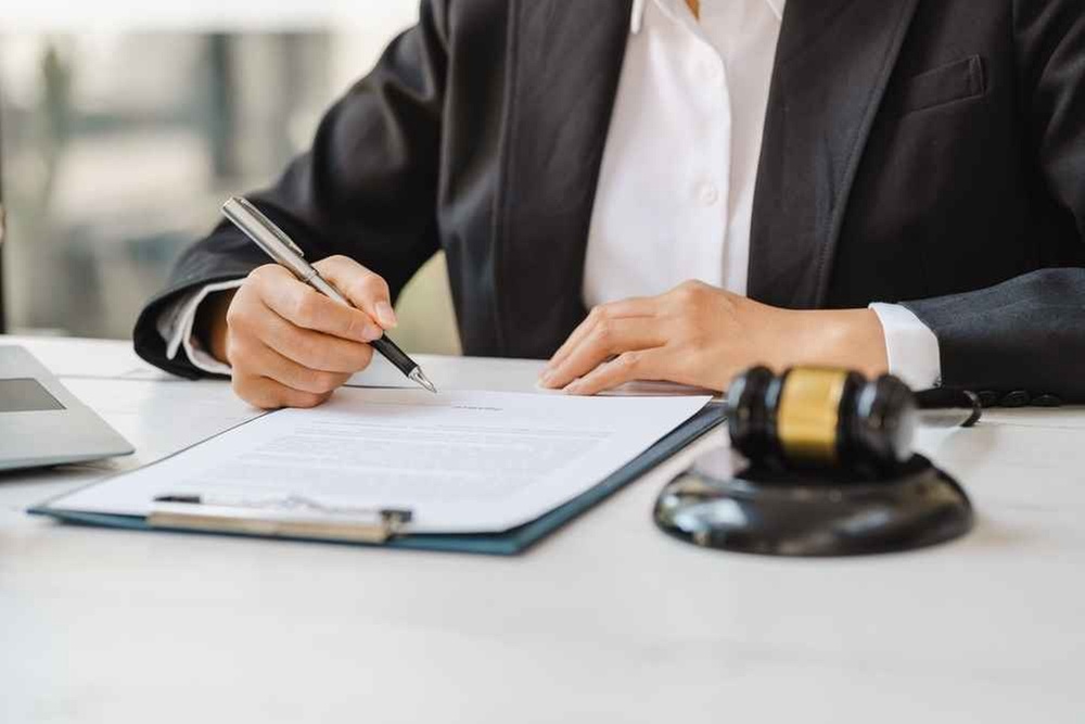 Effective Legal Writing in English: From Draft to Final Argument