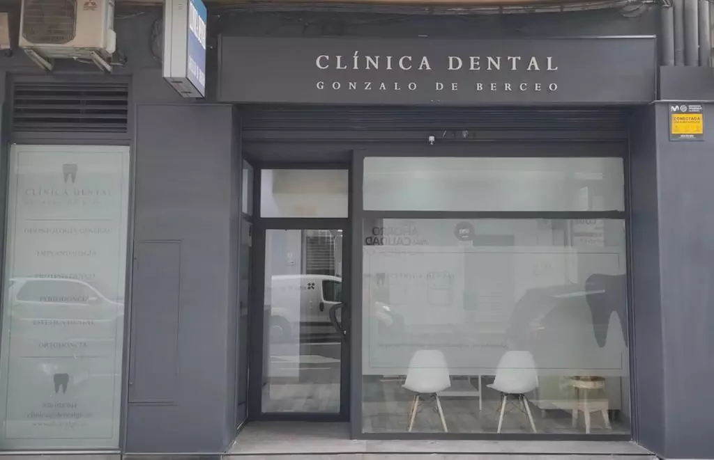 Limpieza dental con ultrasonidos en Clinica Dental Gonzalo de Berceo