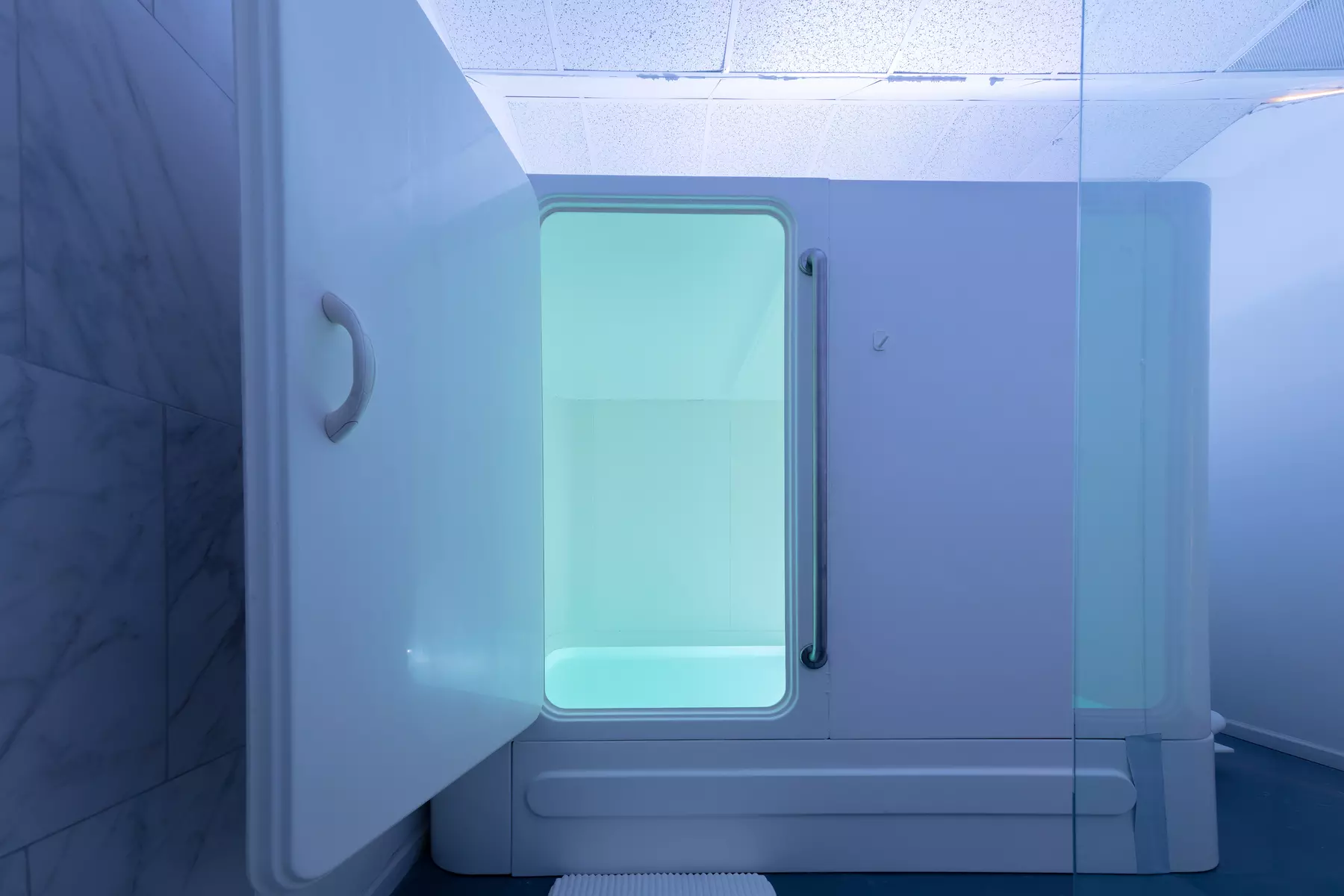 Buy One Get One 90 Minute Float Free! Plus Two 20 Min Massage Chair