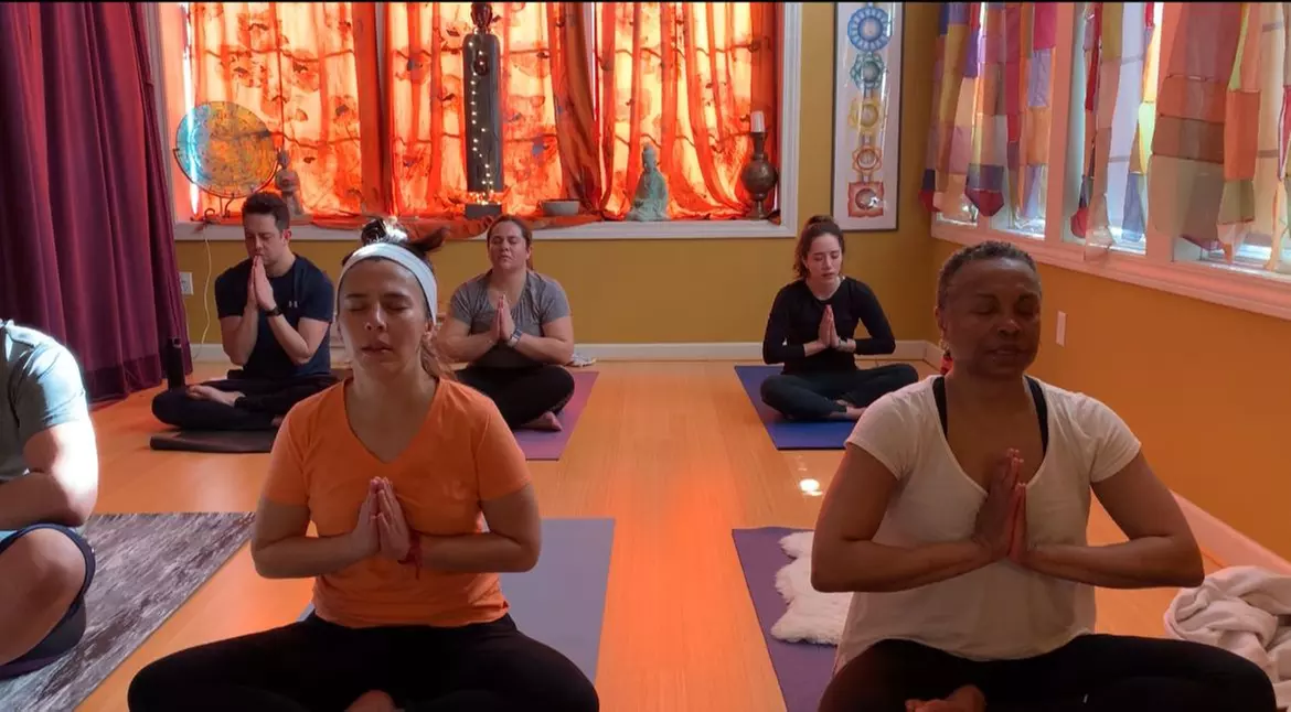 Kundalini Yoga Classes – Transformative Experience