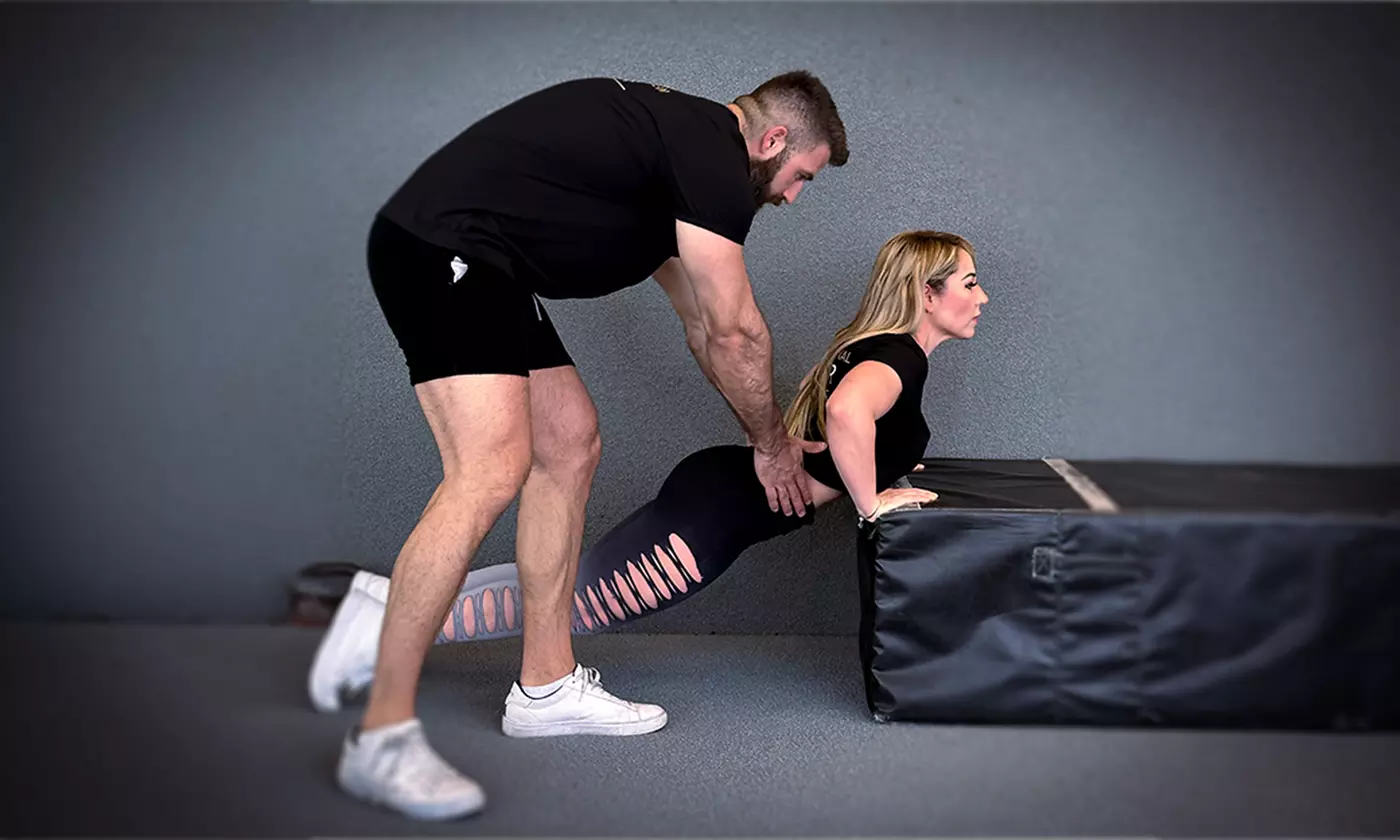 Up to 48% Off on Personal Trainer at CompleteBody - Second Medium