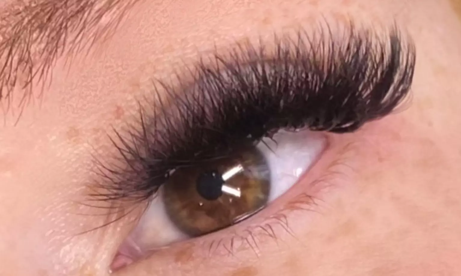 Up to 52% Off on Eyelash Extensions at Pout Studio