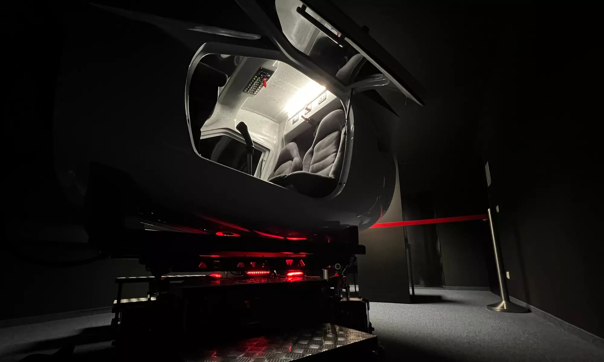 30, 45, 60 oder 90 Min. im Full-Motion Flugsimulator bei RUWE AERO (20% sparen) - Second Medium