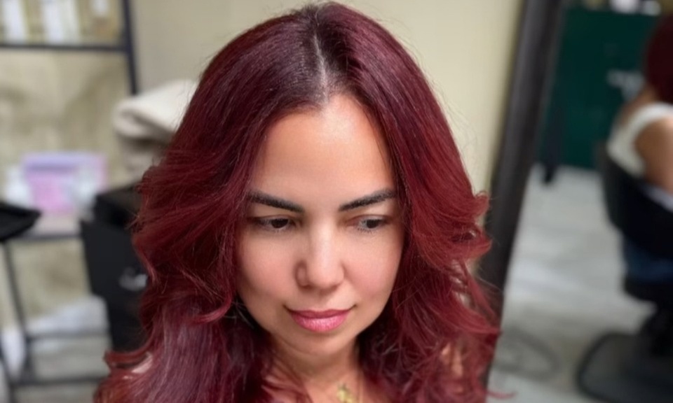 Say Goodbye to Frizz: Transform Your Hair with Brazilian Straightening 