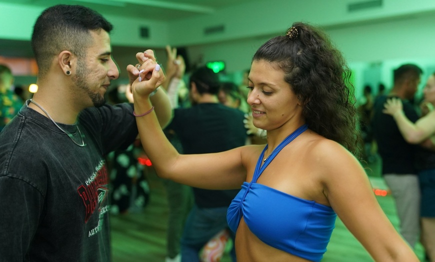 Image 3: Salsa or Bachata Beginner Dance Classes at Tropical Soul Dance Studio