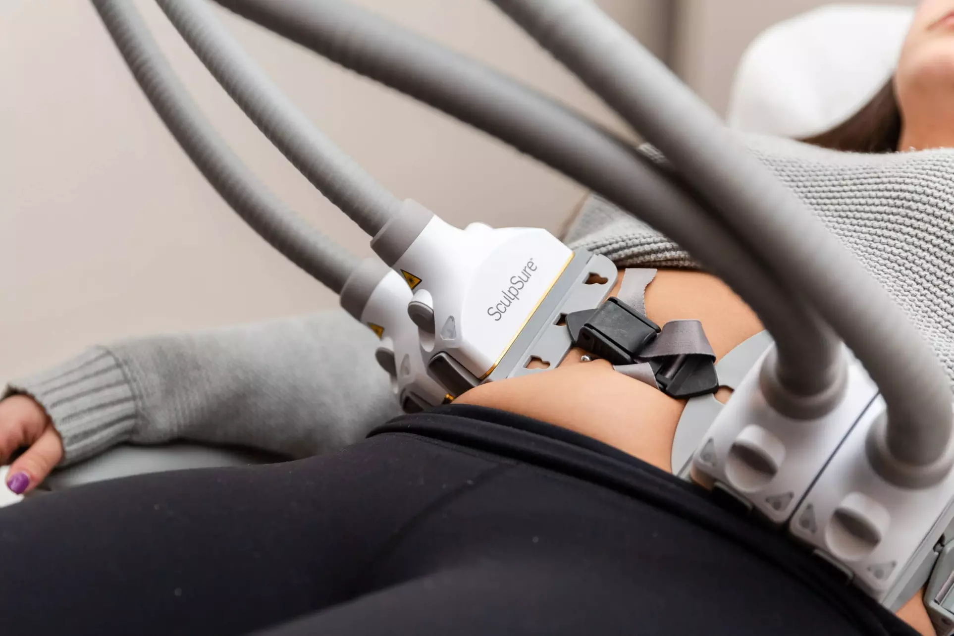 Up to 60% Off on Cavitation at UK Aesthetics Lounge