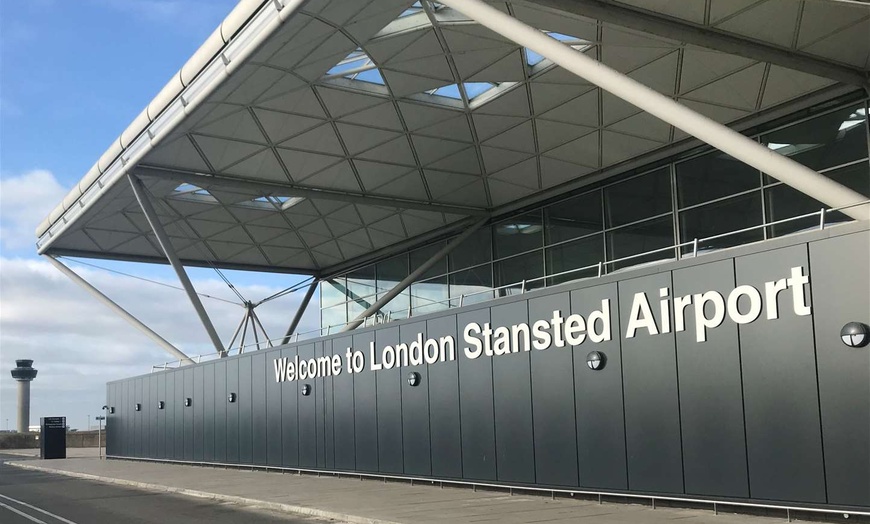 Image 2: London Stansted Airport Meet & Greet Parking with Parking Compare 