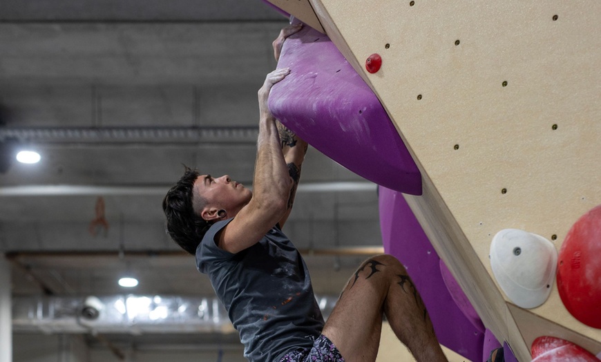 Image 2: Experience a Full Day of Bouldering Adventure Solo or with a Buddy