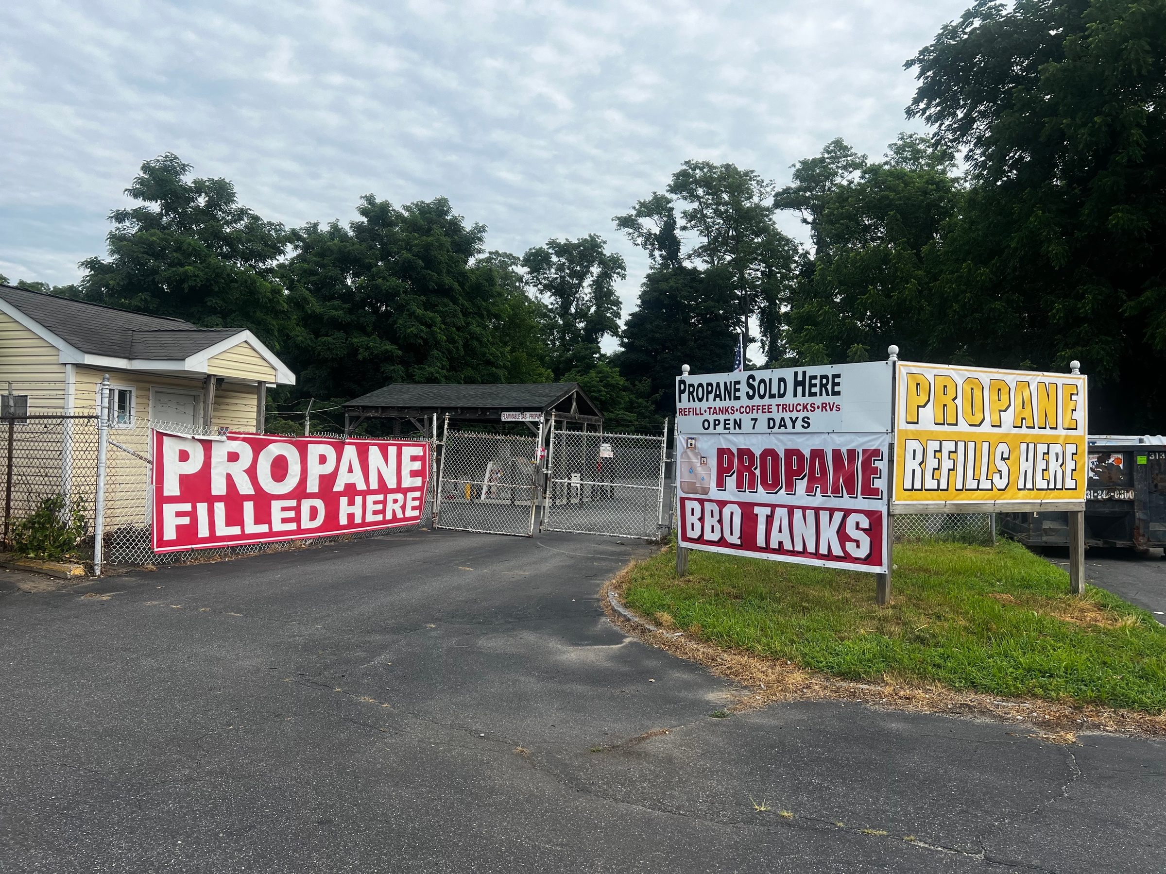 Refill a 20 LB Propane BBQ Tank with The Propane Guys