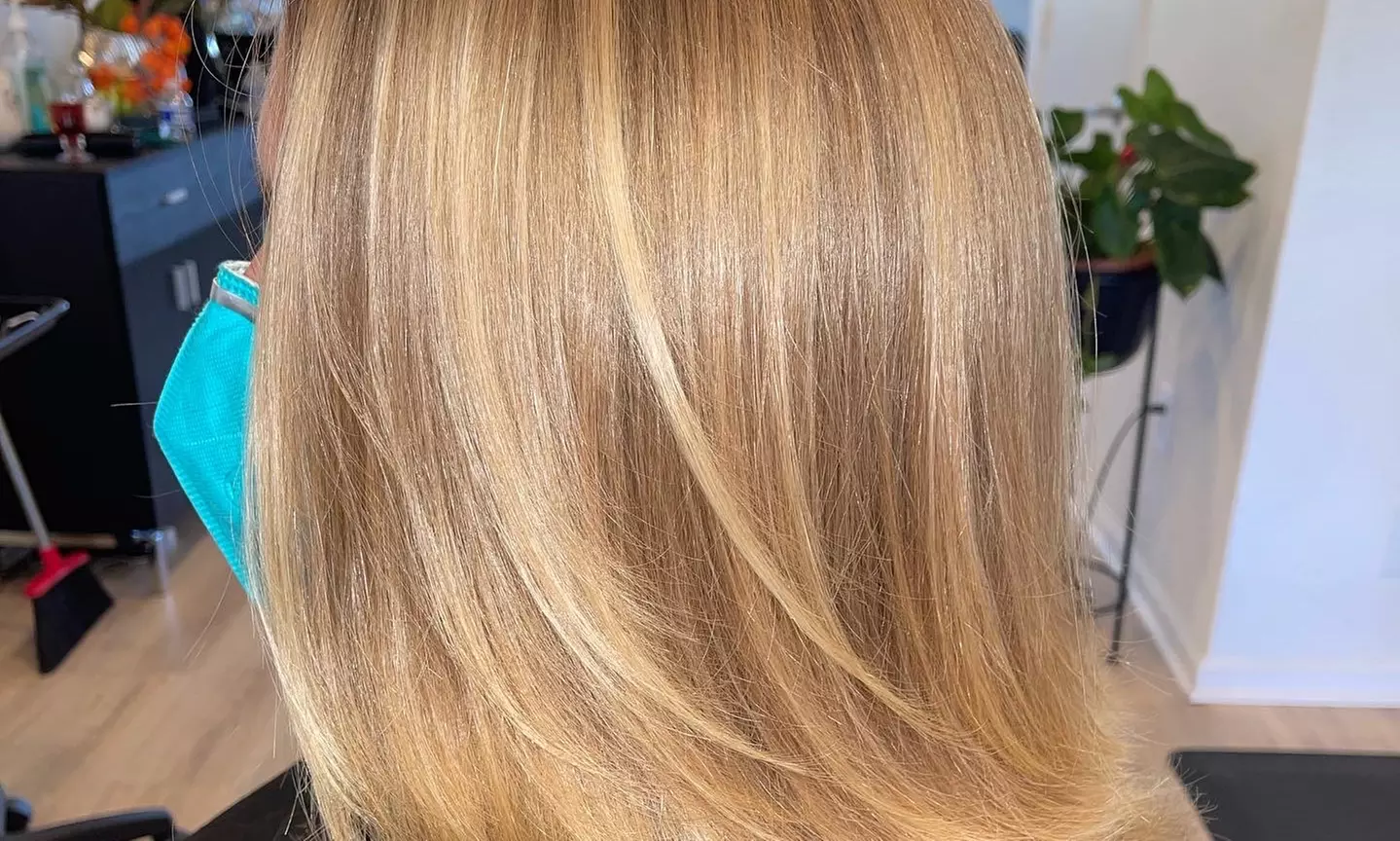 Up to 45% Off on Salon - Hair Color / Highlights - Roots at M beauté salon - Primary Image