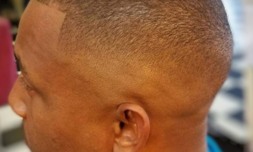 Image 2: Fresh Cuts for Kids & Men