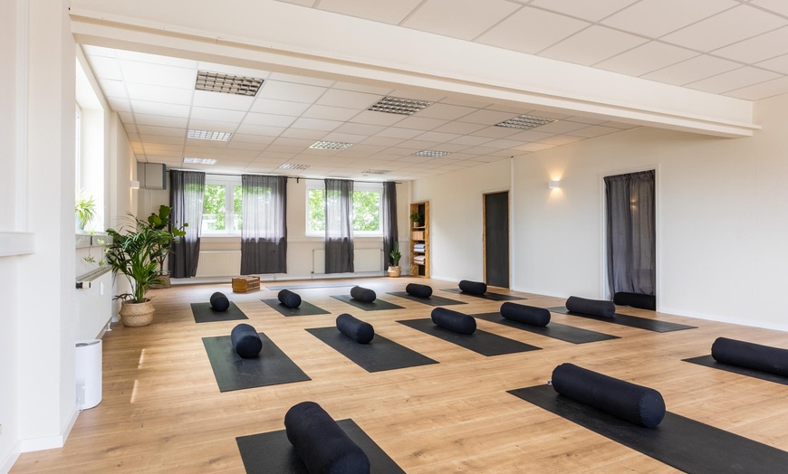 Image 6: Bis zu 49% Rabatt auf den Yoga bei STUDIO 85