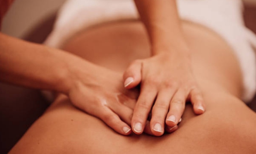 Image 3: Jusqu'à 56% de remise sur Massage - Intégral chez 