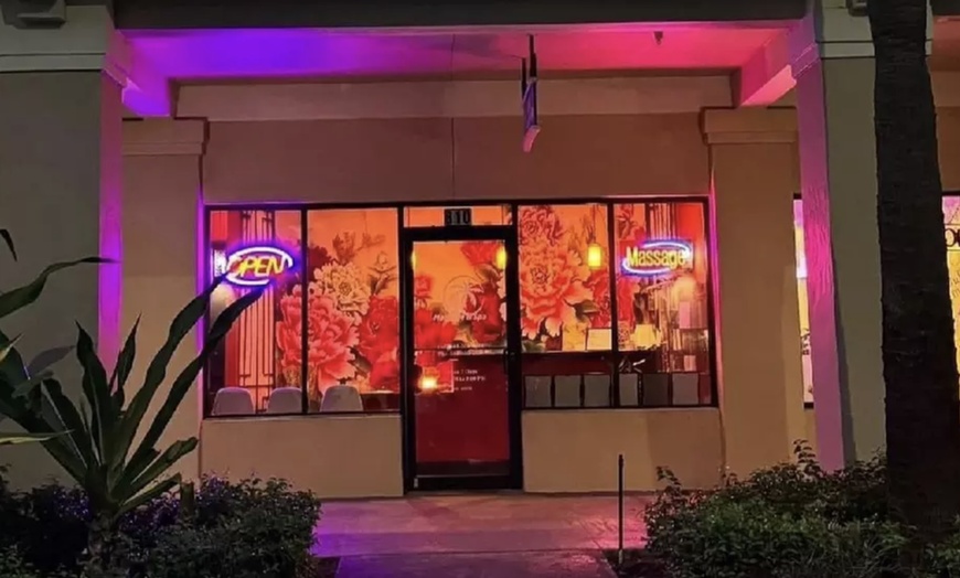 Image 3: 50-Min Oriental Massage for Solo or Couples & 60-Min Waterfall Head Therapy at Mings Massage Spa (Up to 50% Off)