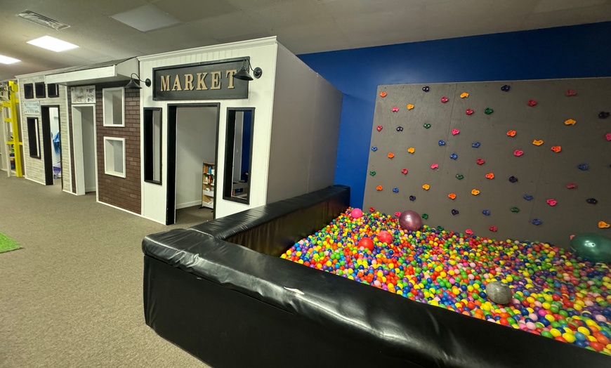 Image 2: Up to 35% Off on Children's Party / Event at Fun Zone
