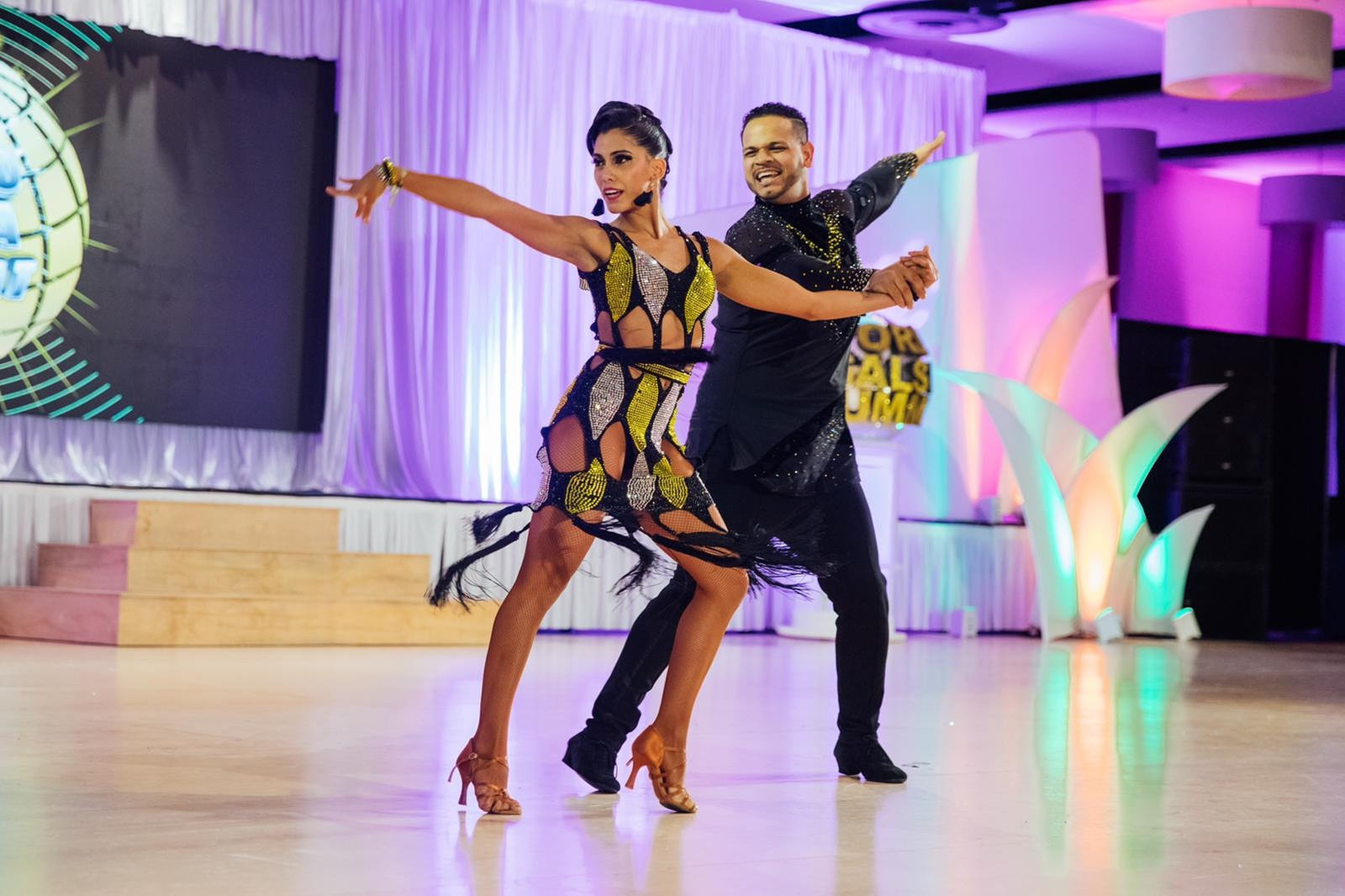 Explore Beginner Salsa or Bachata Classes