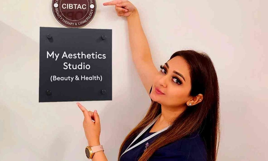 Image 4: Restore Your Radiance with 1 or 3 60-Min Luxury Microneedling Sessions