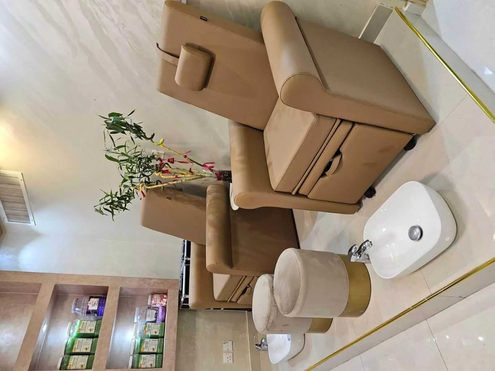 Salon - Beauty Package with Choice of Service(s) at Bloomself Ladies Salon - Primary Image