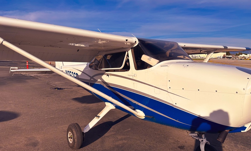 Image 3: 40 or 60-Min Discovery Flight for 1 or 60-Min Flight with Passenger