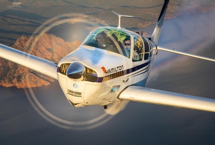 Pour 1 personne : Vol d'initiation au pilotage avion léger de 30 minutes