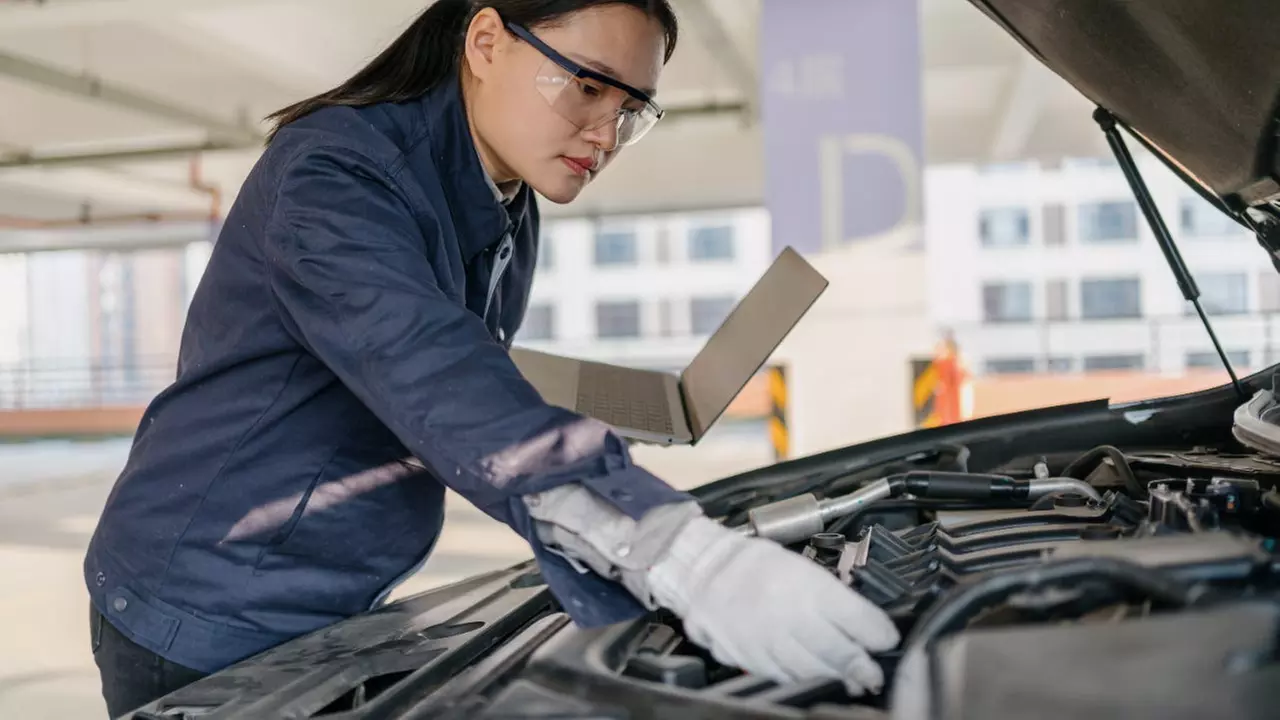 Up to 36% Off on Inspection Sticker/Emission Test at Quick Truck Lube Inc - Second Medium