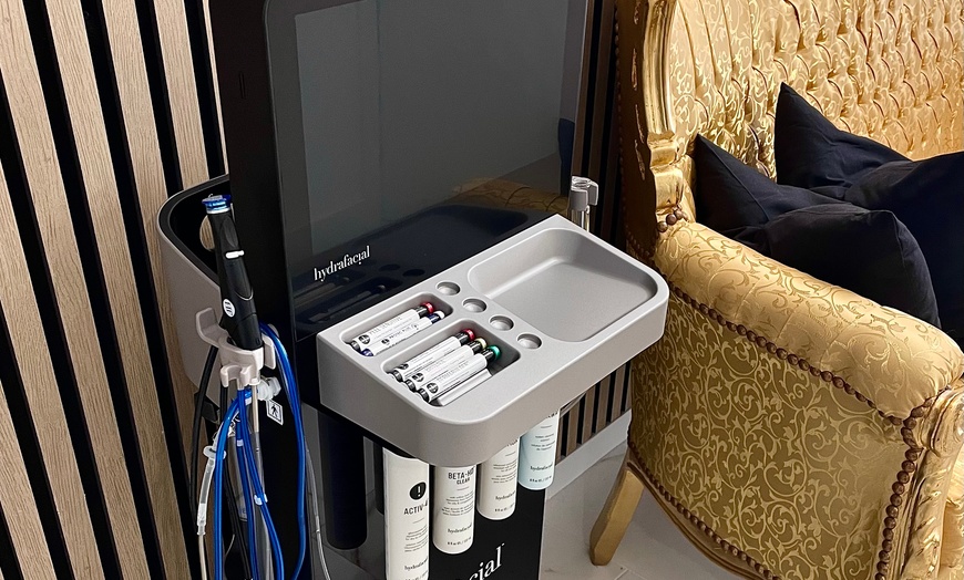 Image 3: Sesiones de limpieza facial hidrolimpieza con opción a máscara LED  