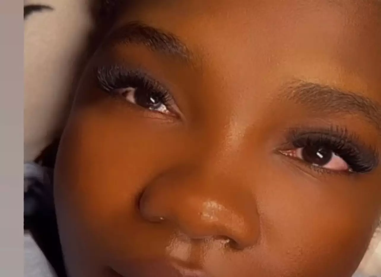 Get Classic, Hybrid, or Volume Lash Extensions, with/without Refill