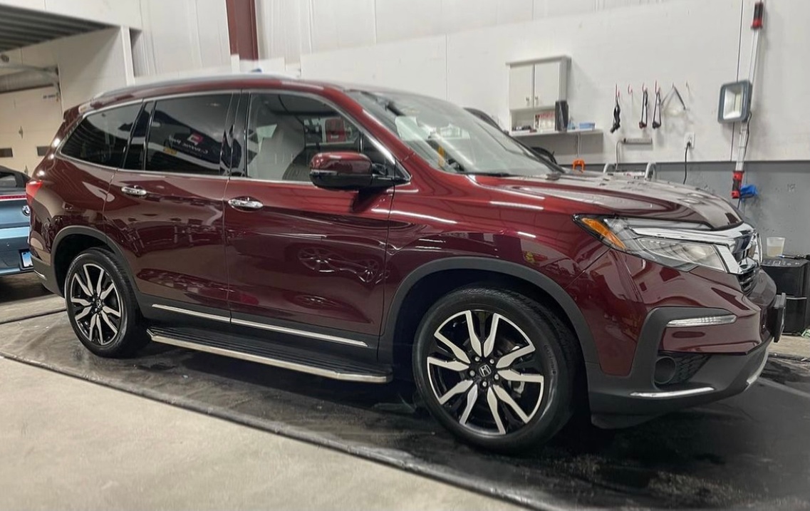 Exterior wash and wax for sedans, SUVs, trucks and minivans