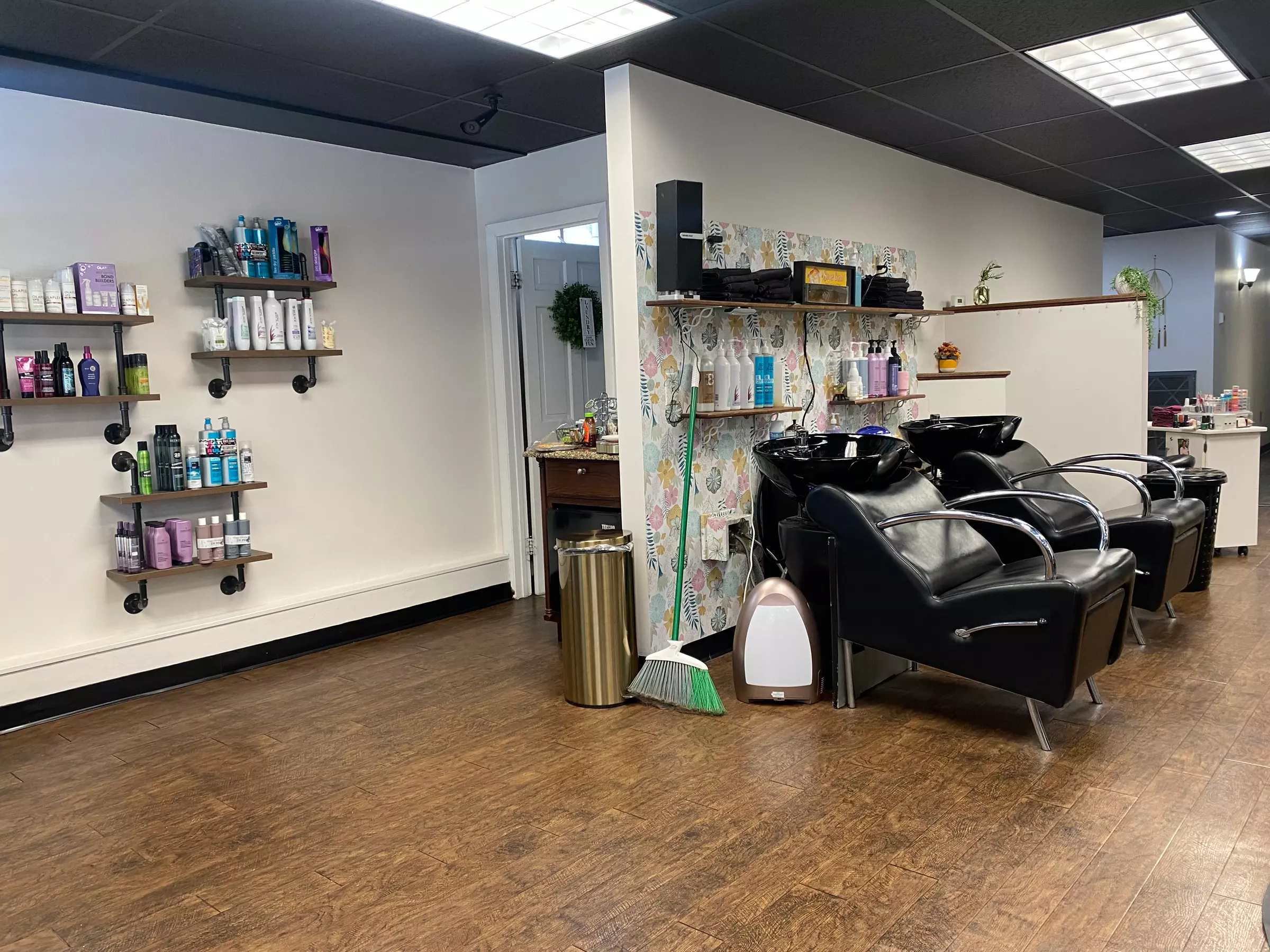 Up to 40% Off on Salon - Women's Haircut / Color at Full Circle Salon - Primary Image
