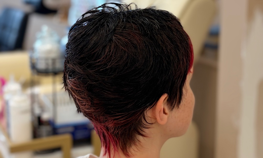 Image 2: Up to 35% Off on Salon - Hair Color / Highlights at Stella Cosmetics