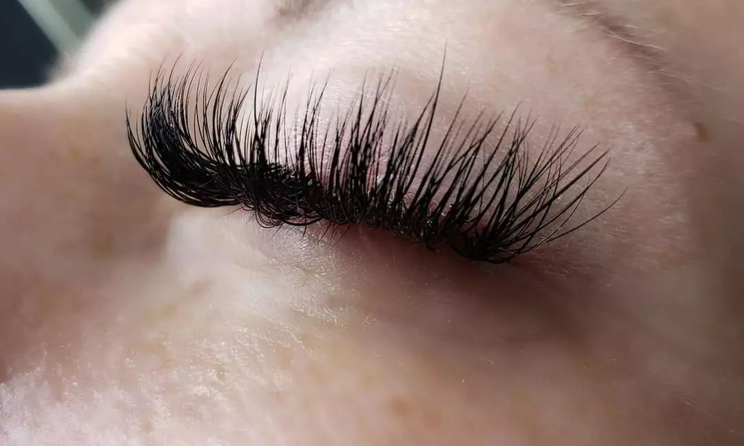 Up to 60% Off on Eyelash Extensions at 5280 Glam - Second Medium