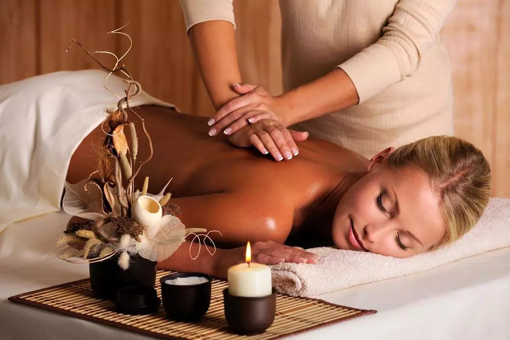 Relax with a 60-Min Full Body Deep Tissue Massage Experience